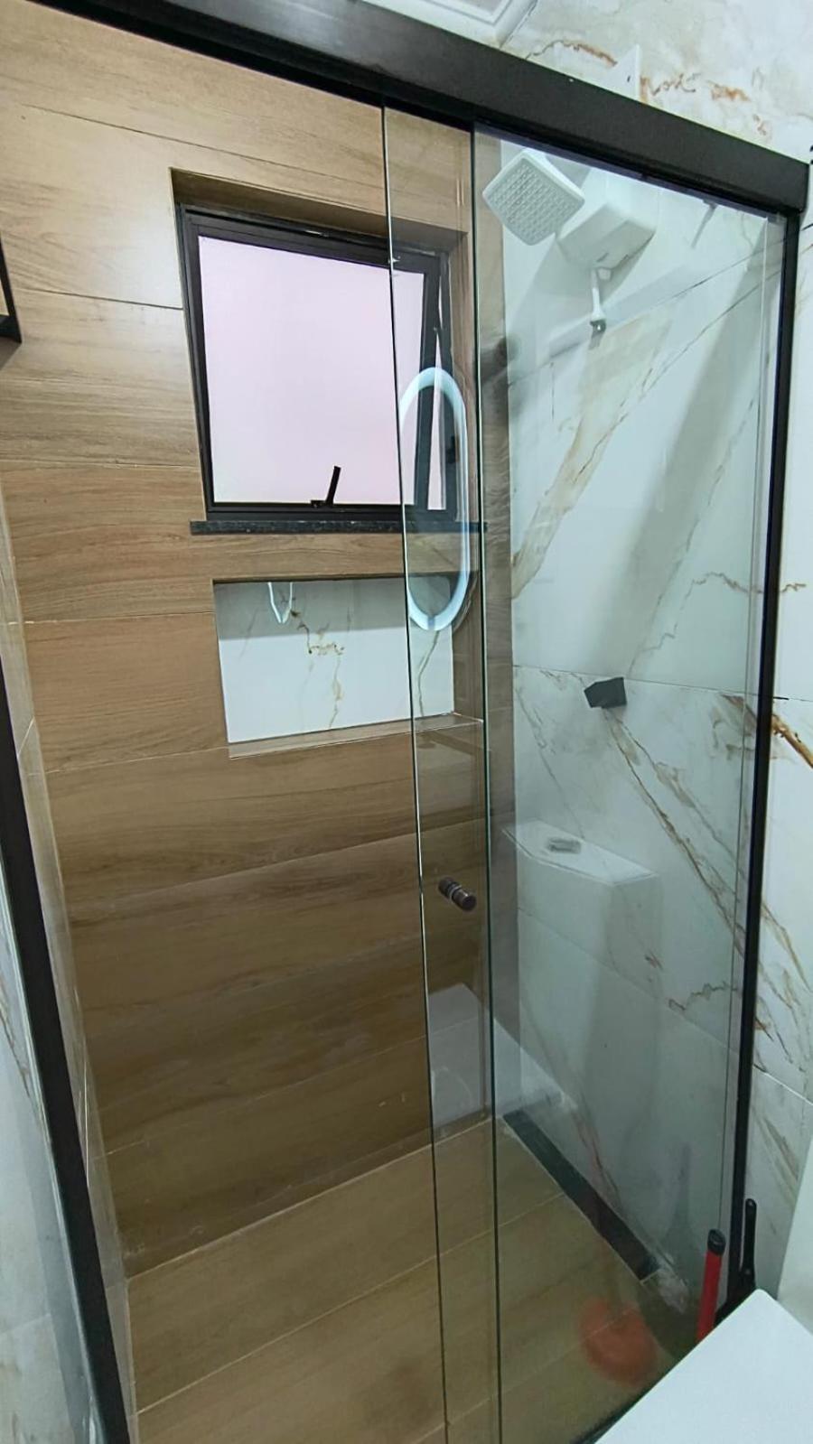 - Grande - 260m Da Apartment